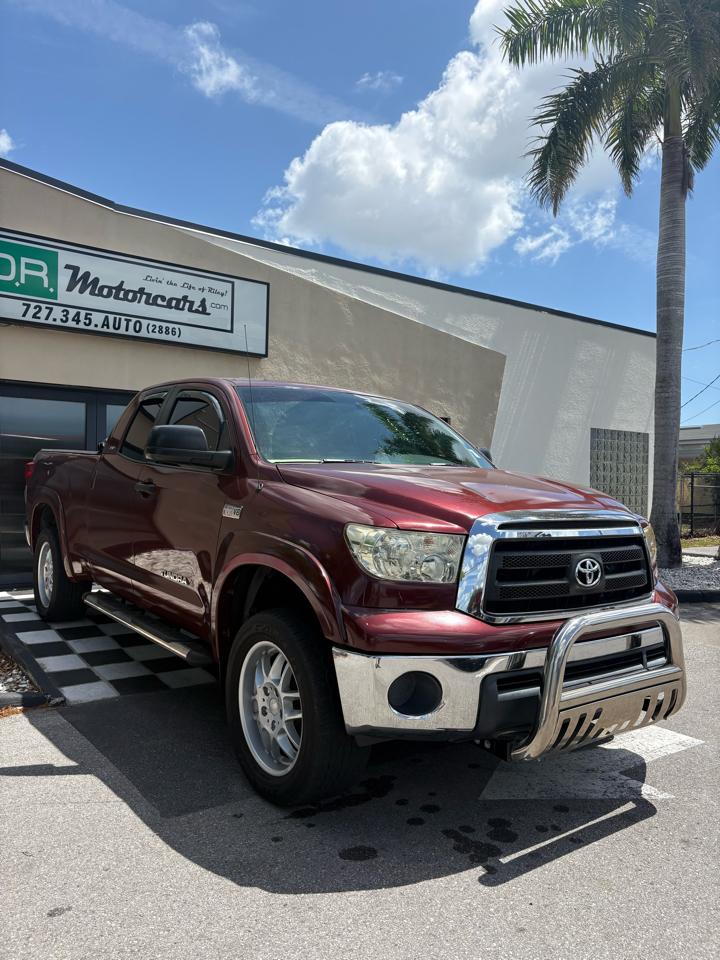 Toyota Tundra Tundra-Grade 5.7L Double Cab 2WD 2010