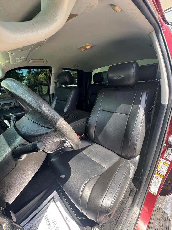 Toyota Tundra Tundra-Grade 5.7L Double Cab 2WD 2010