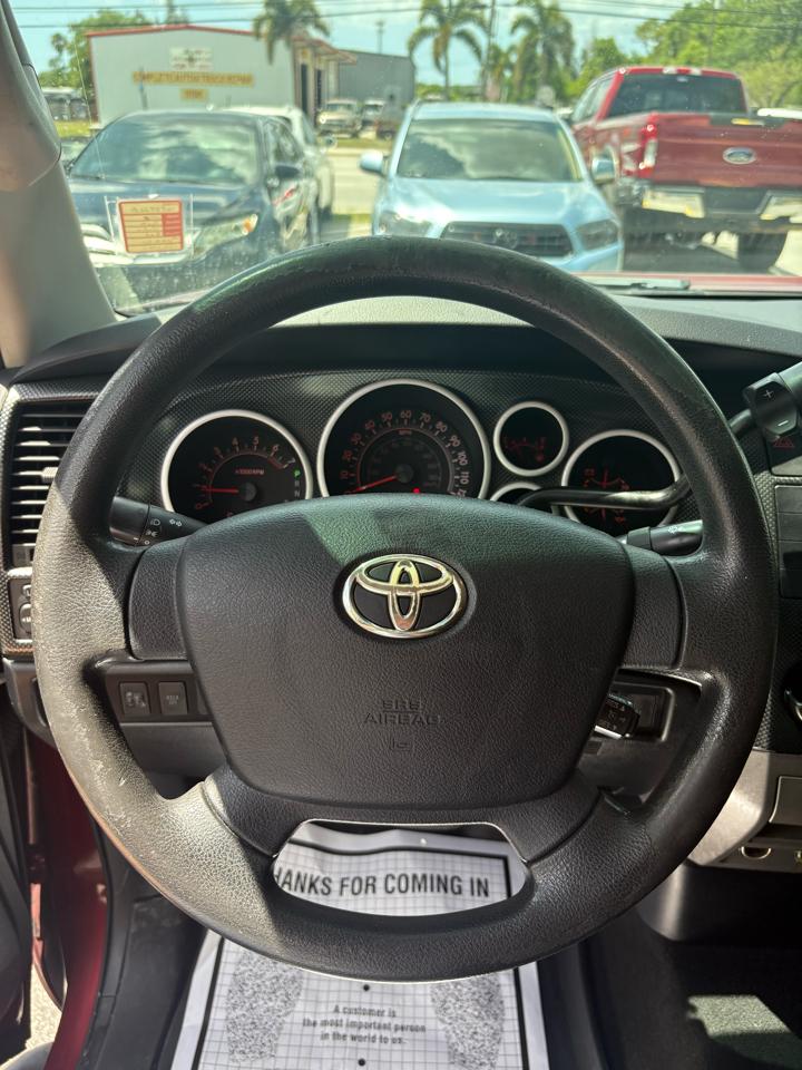 Toyota Tundra Tundra-Grade 5.7L Double Cab 2WD 2010