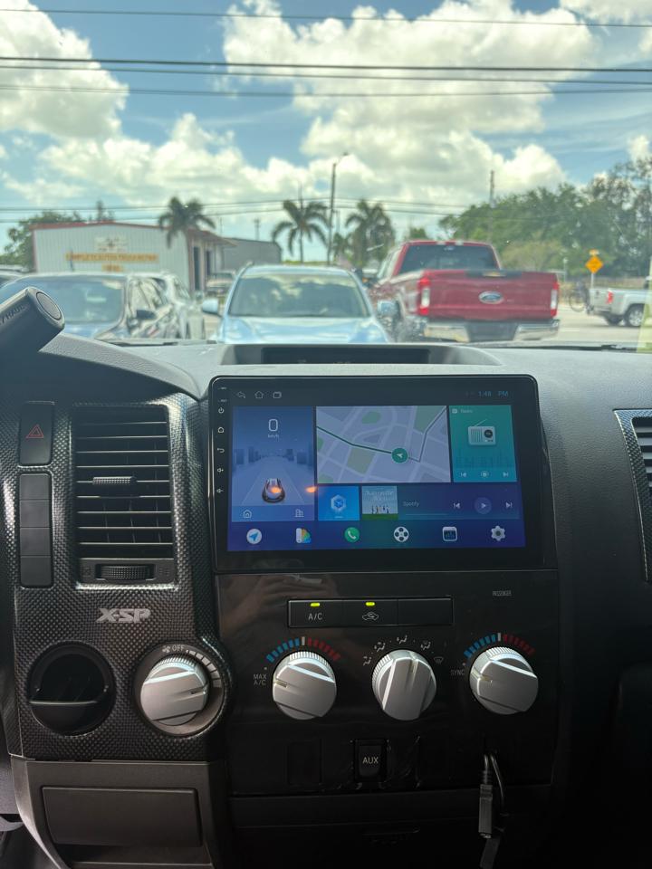 Toyota Tundra Tundra-Grade 5.7L Double Cab 2WD 2010