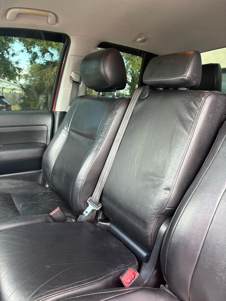 Toyota Tundra Tundra-Grade 5.7L Double Cab 2WD 2010