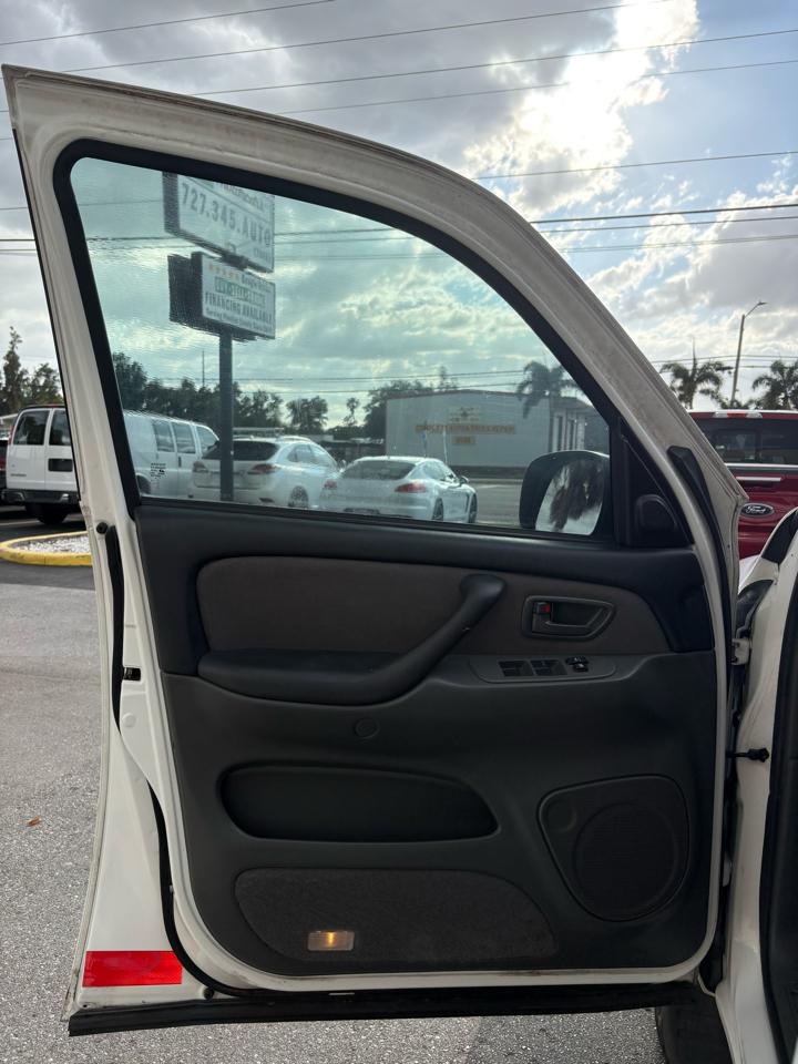 Toyota Tundra SR5 CrewMax 2WD 2006