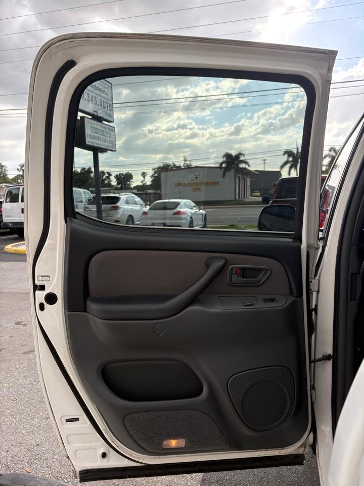 Toyota Tundra SR5 CrewMax 2WD 2006