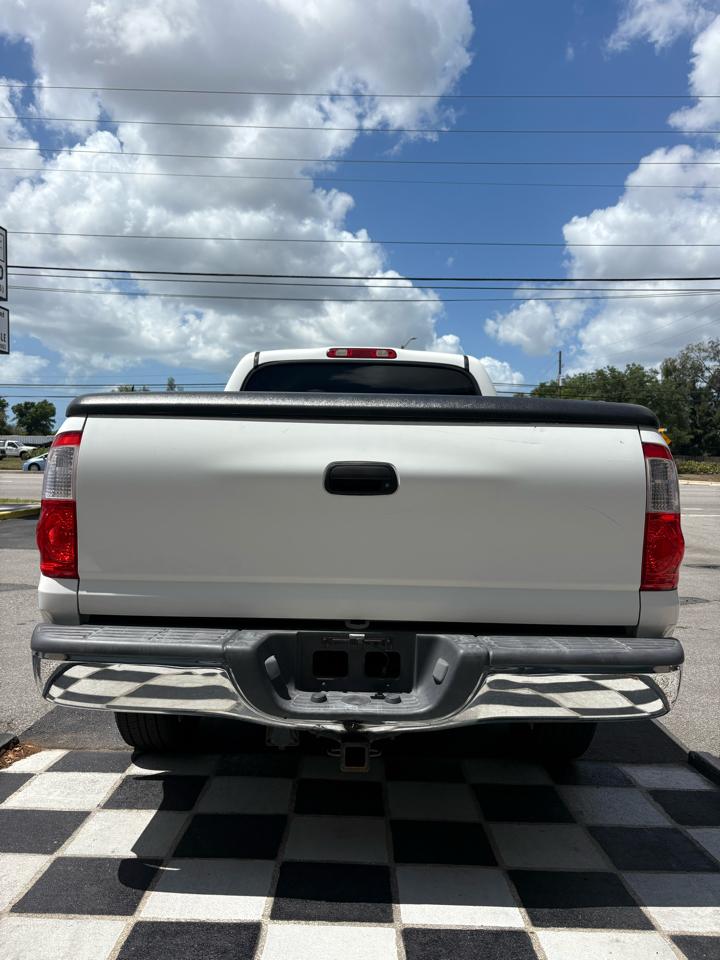 Toyota Tundra SR5 CrewMax 2WD 2006