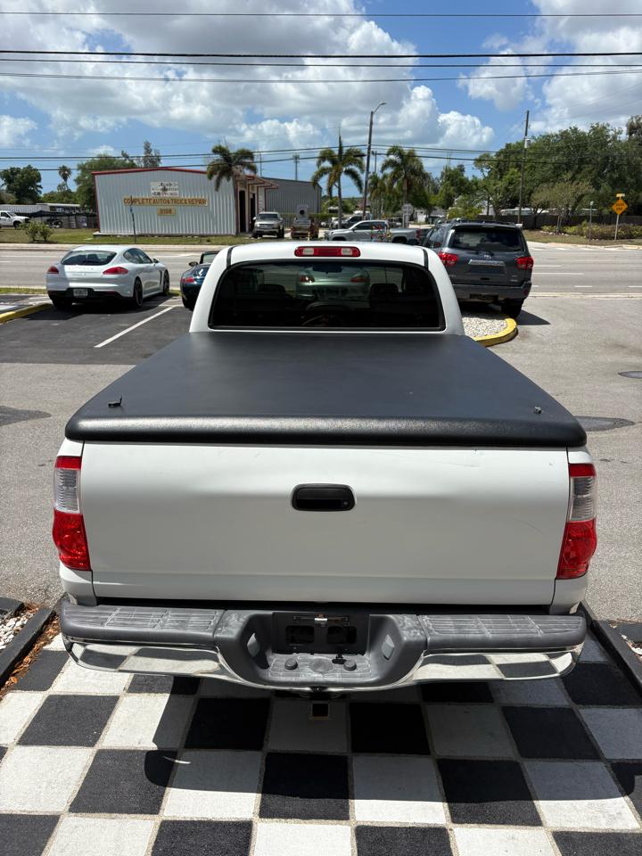 Toyota Tundra SR5 CrewMax 2WD 2006