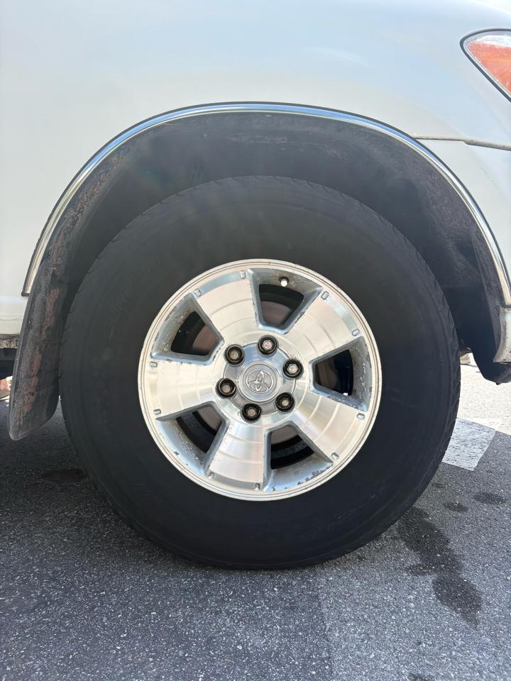 Toyota Tundra SR5 CrewMax 2WD 2006