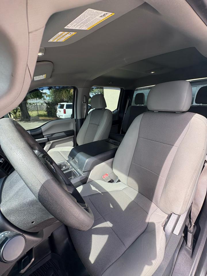 Ford F-150 XL SuperCrew 4WD 2018