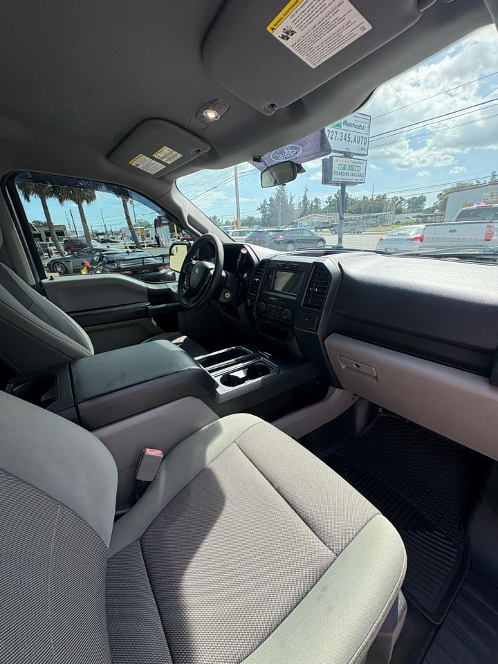 Ford F-150 XL SuperCrew 4WD 2018