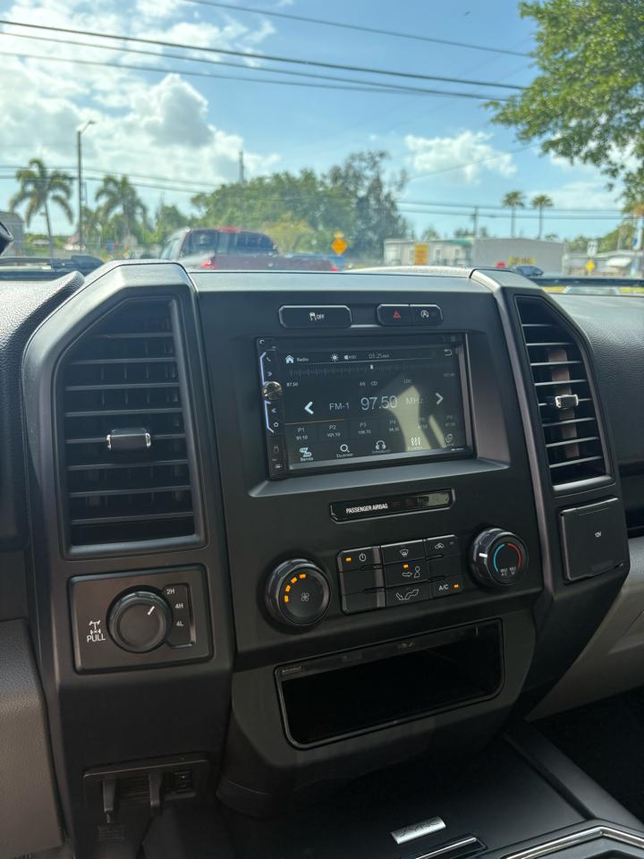 Ford F-150 XL SuperCrew 4WD 2018