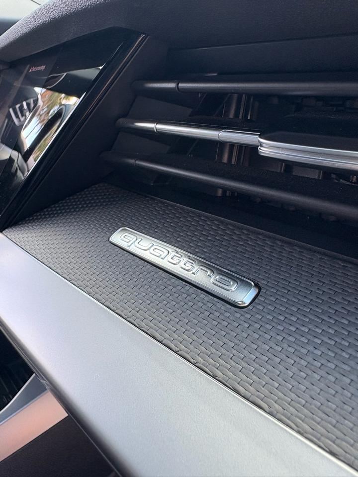 Audi S3 Prestige quattro 2024