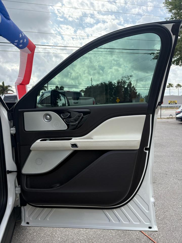 Lincoln Aviator Black Label 2021