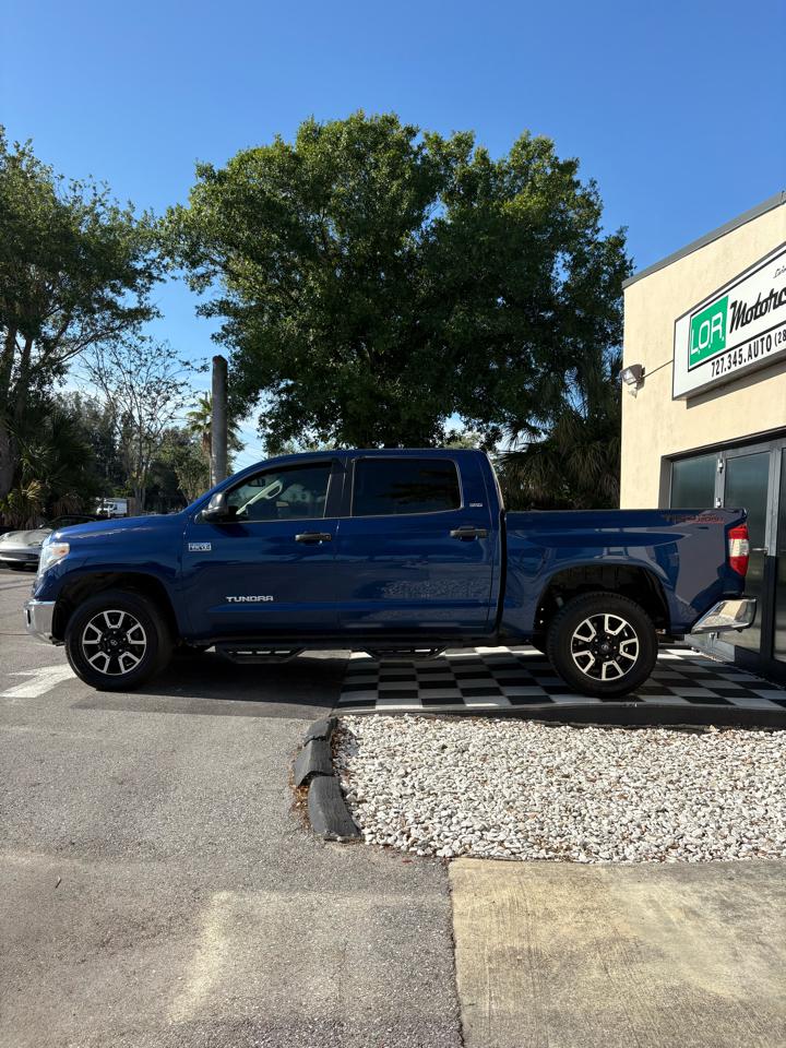 Toyota Tundra SR5 5.7L V8 CrewMax 2WD 2014