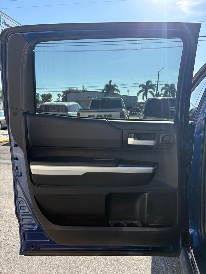 Toyota Tundra SR5 5.7L V8 CrewMax 2WD 2014