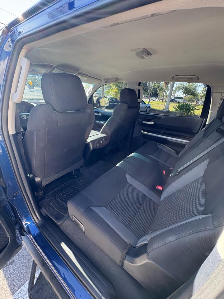 Toyota Tundra SR5 5.7L V8 CrewMax 2WD 2014