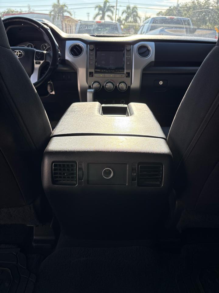 Toyota Tundra SR5 5.7L V8 CrewMax 2WD 2014