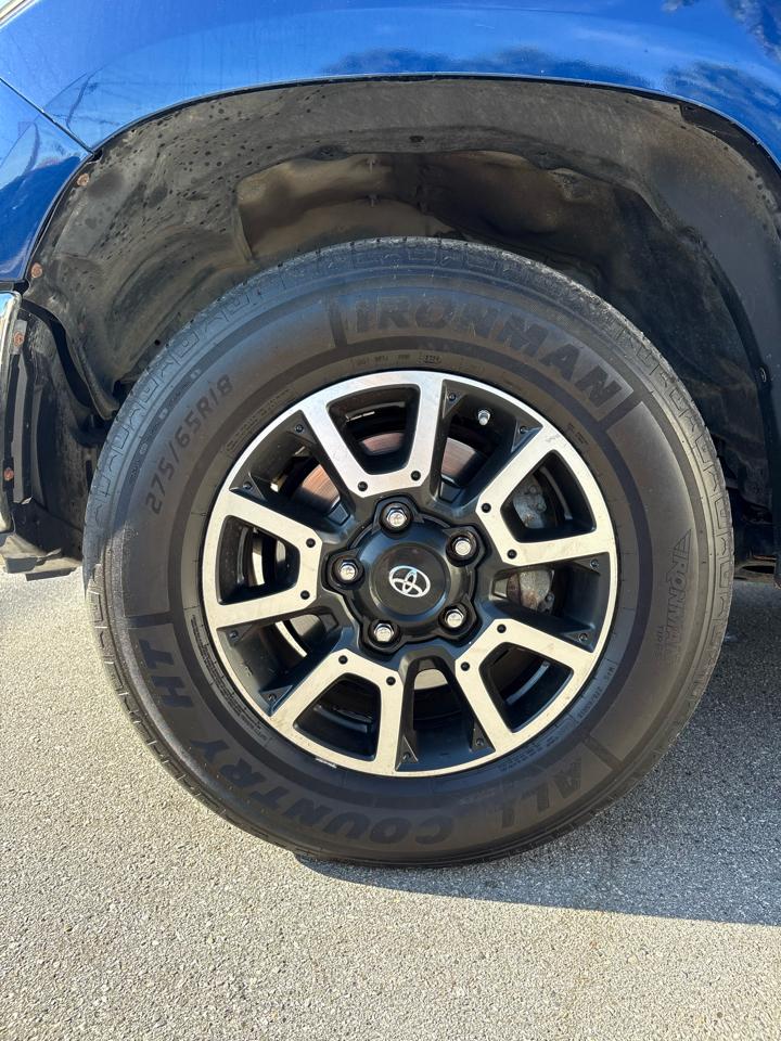 Toyota Tundra SR5 5.7L V8 CrewMax 2WD 2014