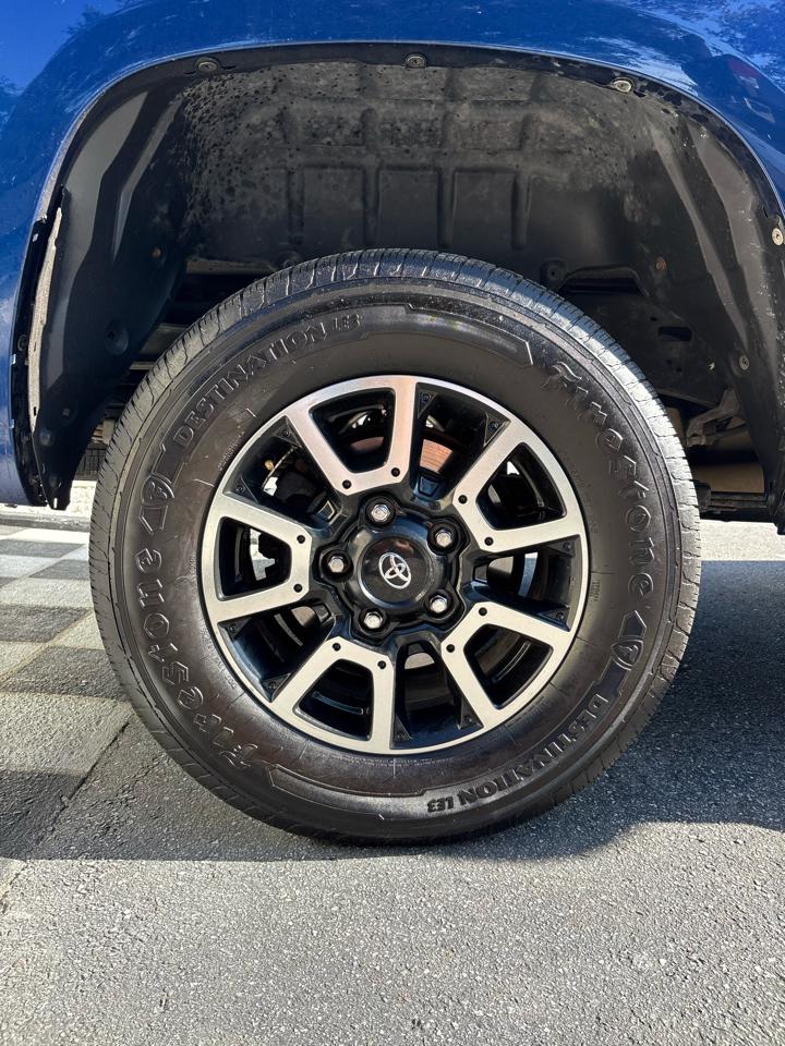 Toyota Tundra SR5 5.7L V8 CrewMax 2WD 2014
