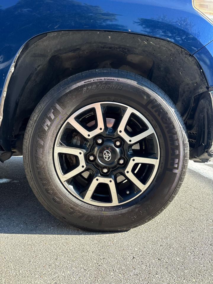 Toyota Tundra SR5 5.7L V8 CrewMax 2WD 2014