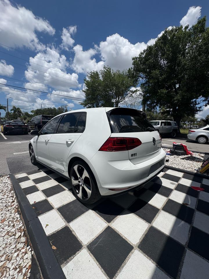 Volkswagen GTI SE 6M 4-Door 2015