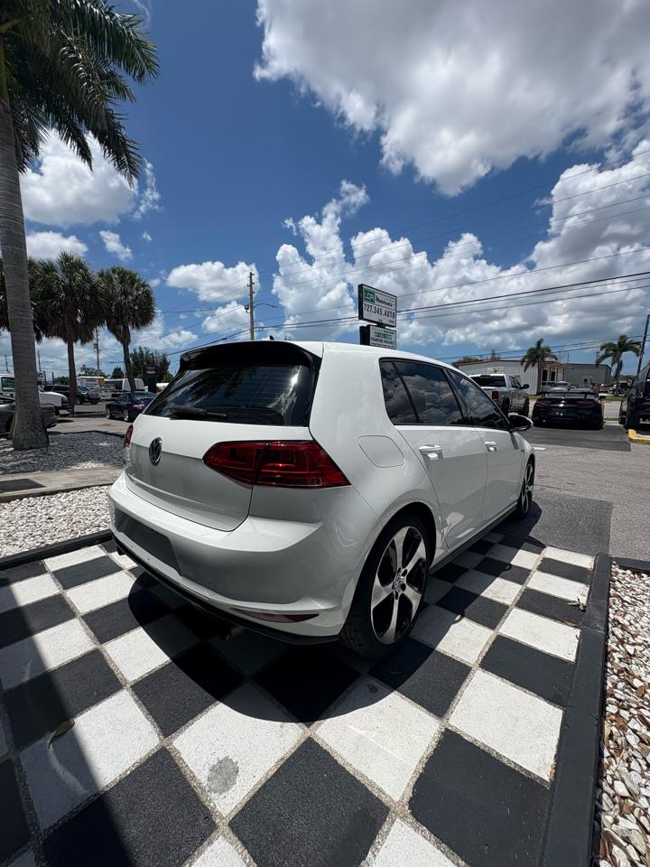 Volkswagen GTI SE 6M 4-Door 2015