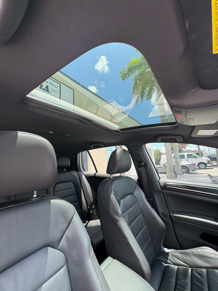 Volkswagen GTI SE 6M 4-Door 2015