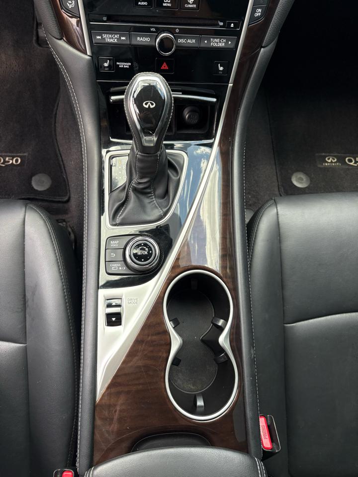 Infiniti Q50 3.0t LUXE 2018