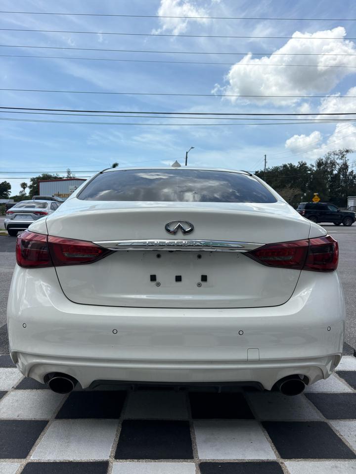 Infiniti Q50 3.0t LUXE 2018