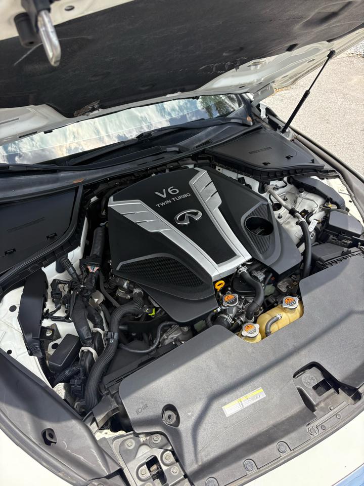 Infiniti Q50 3.0t LUXE 2018
