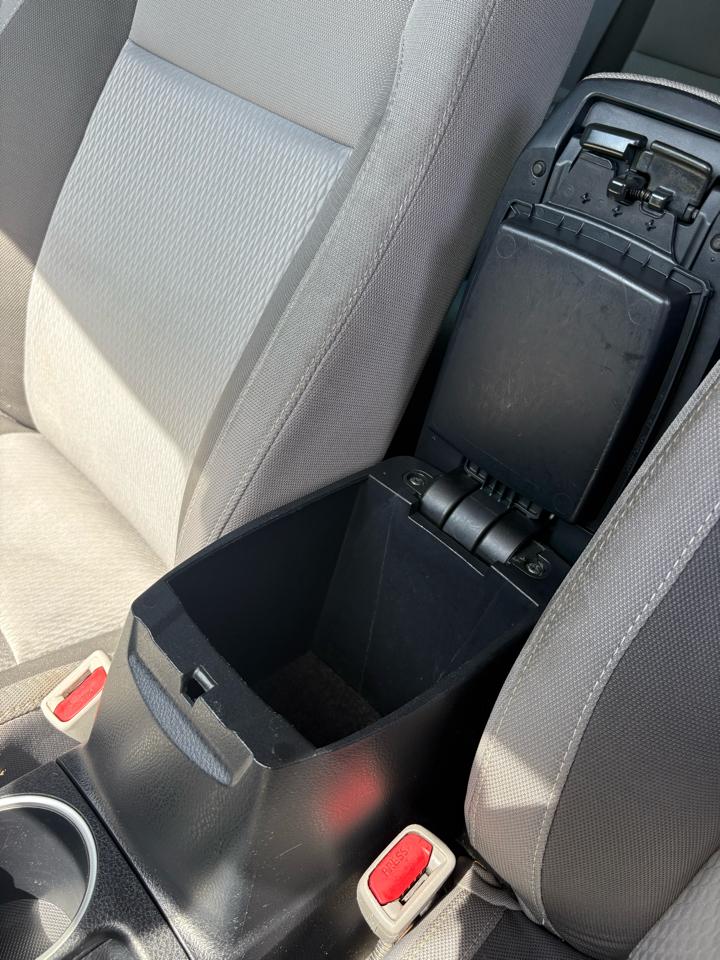Toyota Corolla 4dr Sdn LE Auto 2017