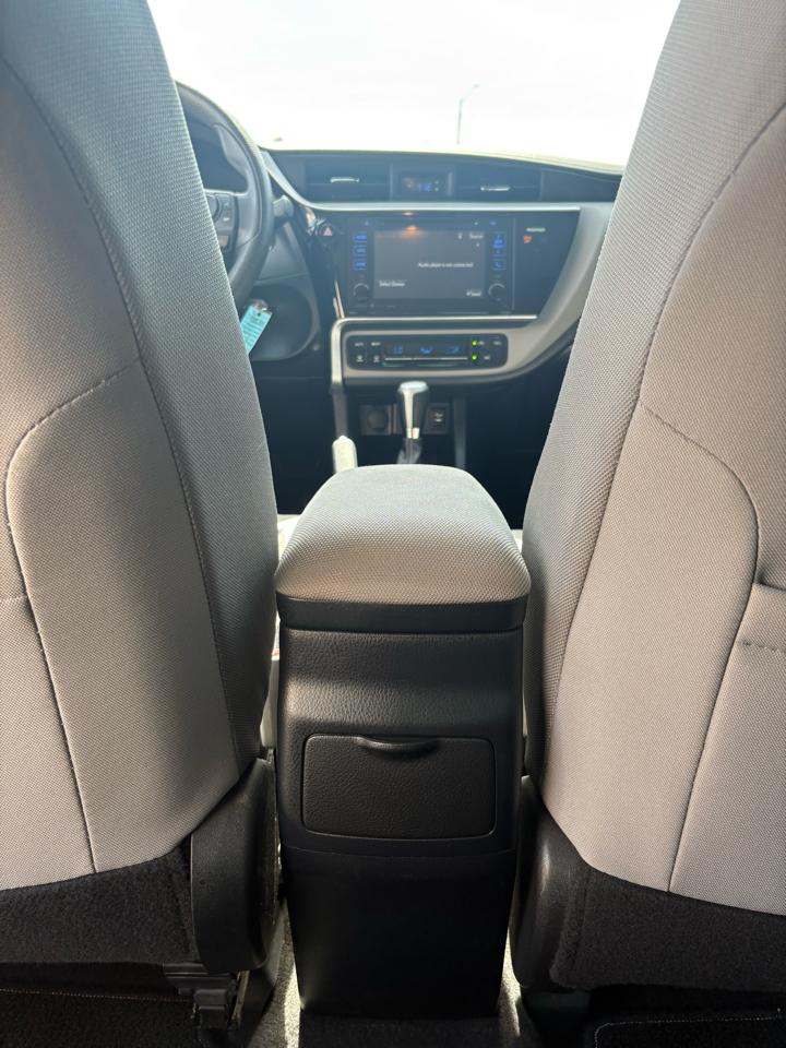 Toyota Corolla 4dr Sdn LE Auto 2017