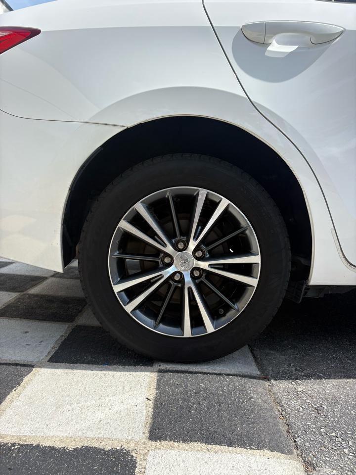 Toyota Corolla 4dr Sdn LE Auto 2017