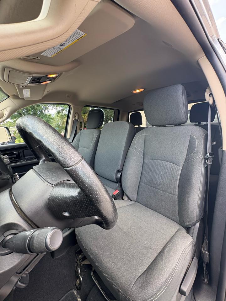 RAM 2500 Tradesman Crew Cab 4WD 2020
