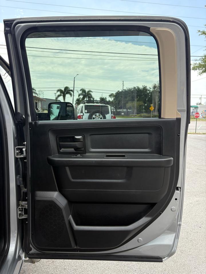 RAM 2500 Tradesman Crew Cab 4WD 2020