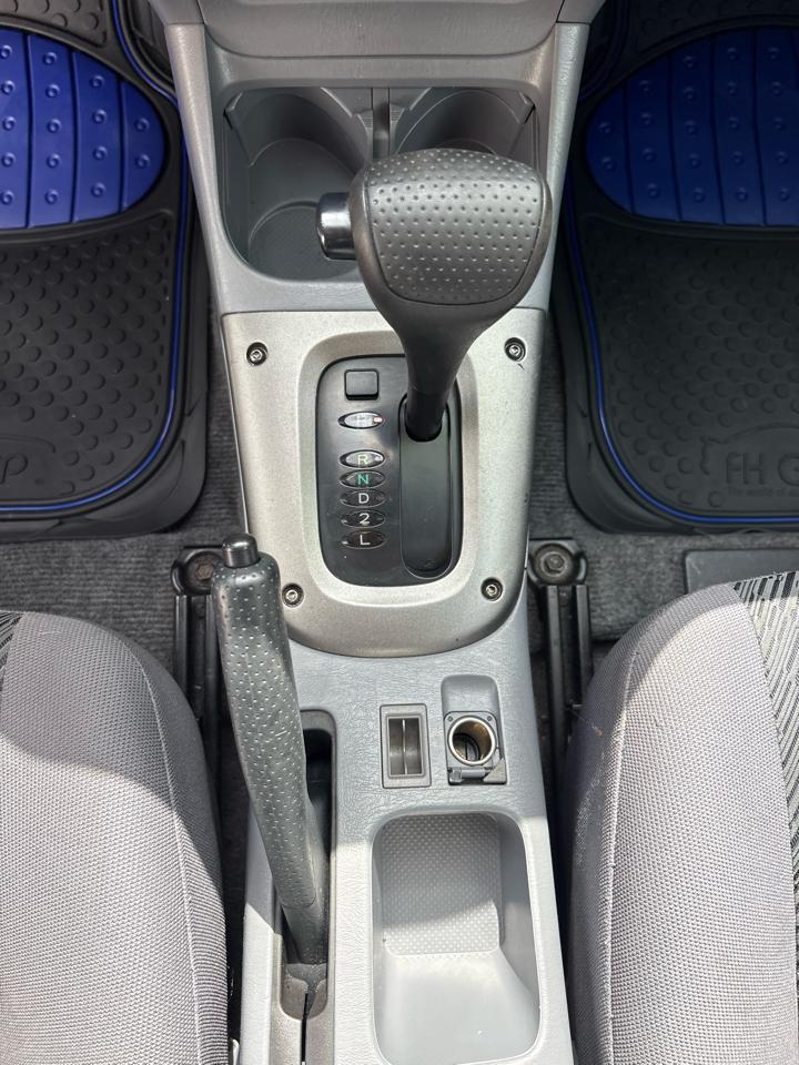 Toyota RAV4 2WD 2003