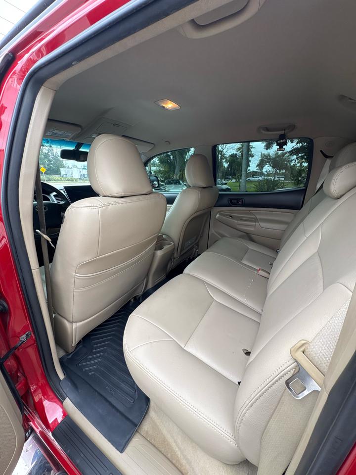 Toyota Tacoma PreRunner Double Cab V6 Auto 2WD 2011