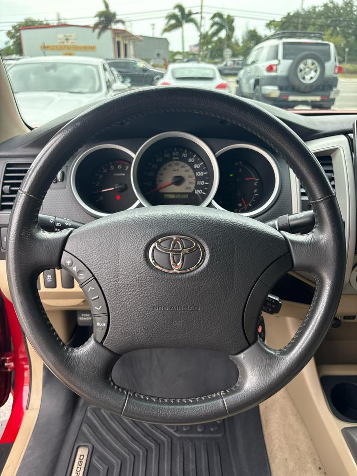 Toyota Tacoma PreRunner Double Cab V6 Auto 2WD 2011