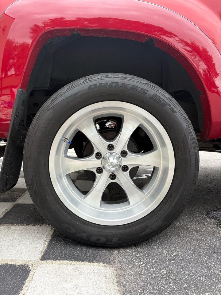 Toyota Tacoma PreRunner Double Cab V6 Auto 2WD 2011