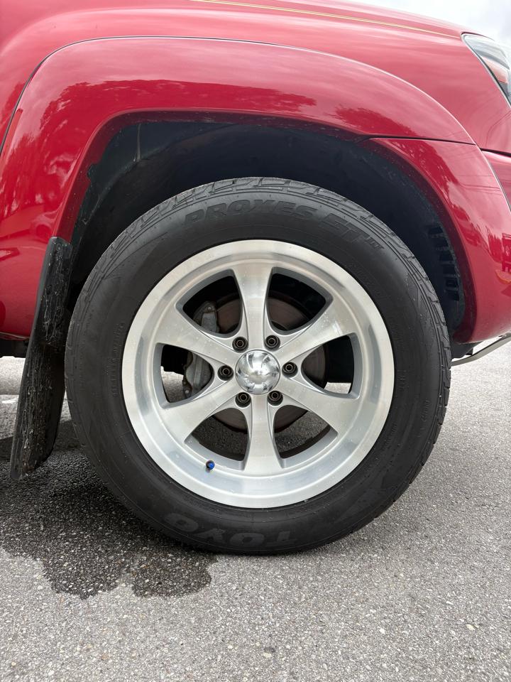 Toyota Tacoma PreRunner Double Cab V6 Auto 2WD 2011