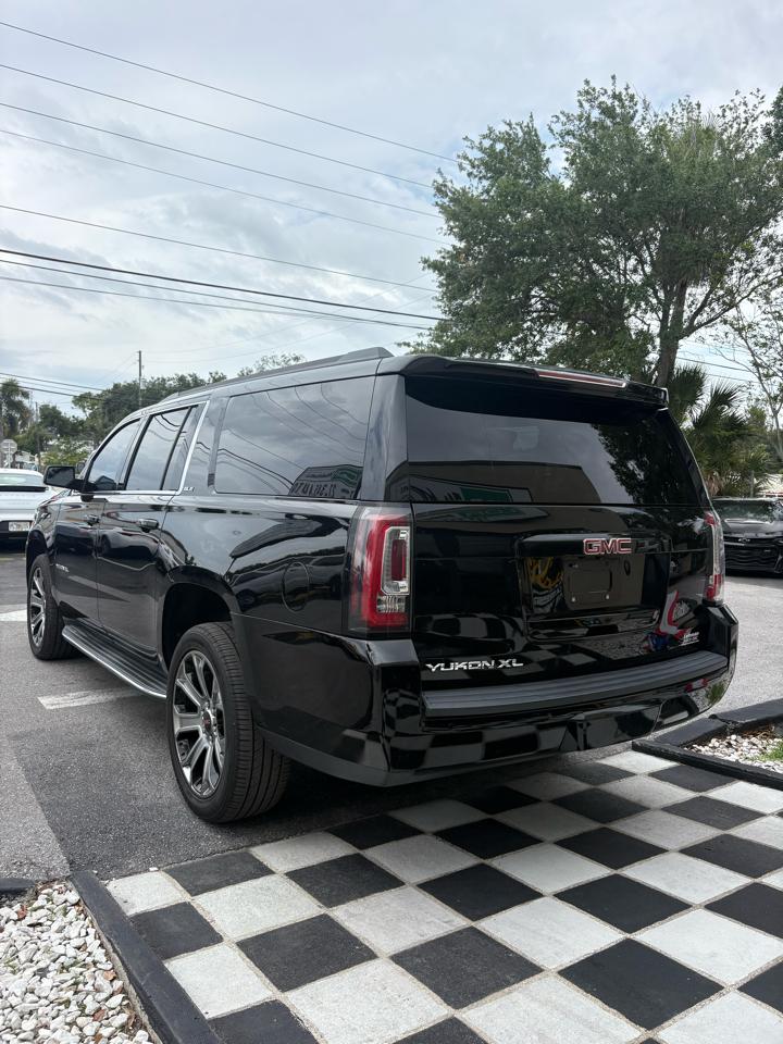 GMC Yukon XL SLE 2WD 2019