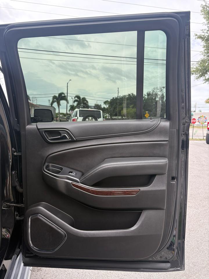 GMC Yukon XL SLE 2WD 2019