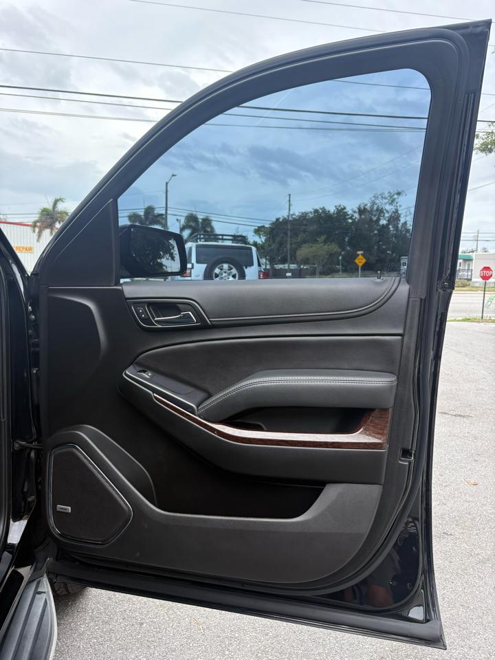 GMC Yukon XL SLE 2WD 2019