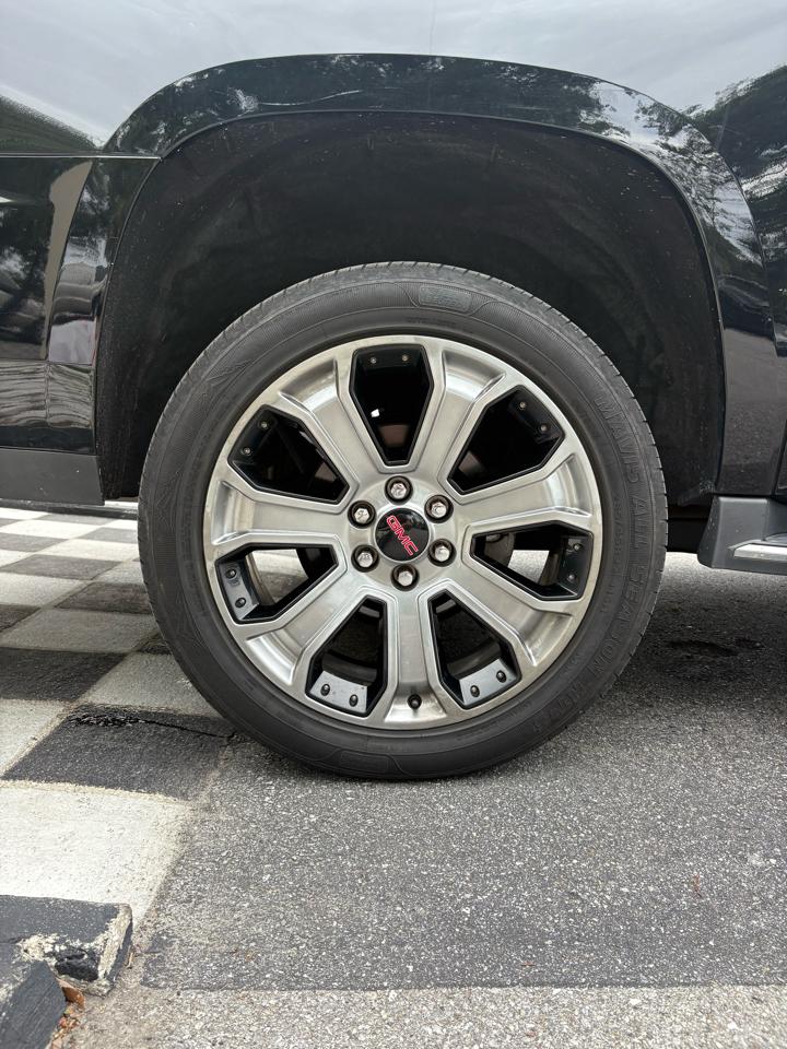 GMC Yukon XL SLE 2WD 2019