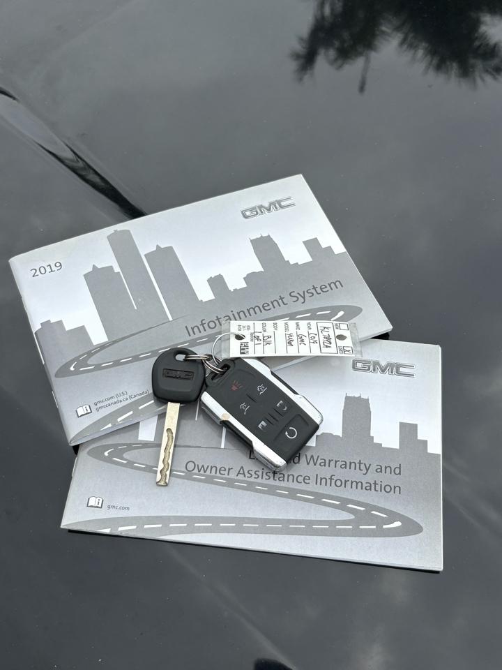 GMC Yukon XL SLE 2WD 2019
