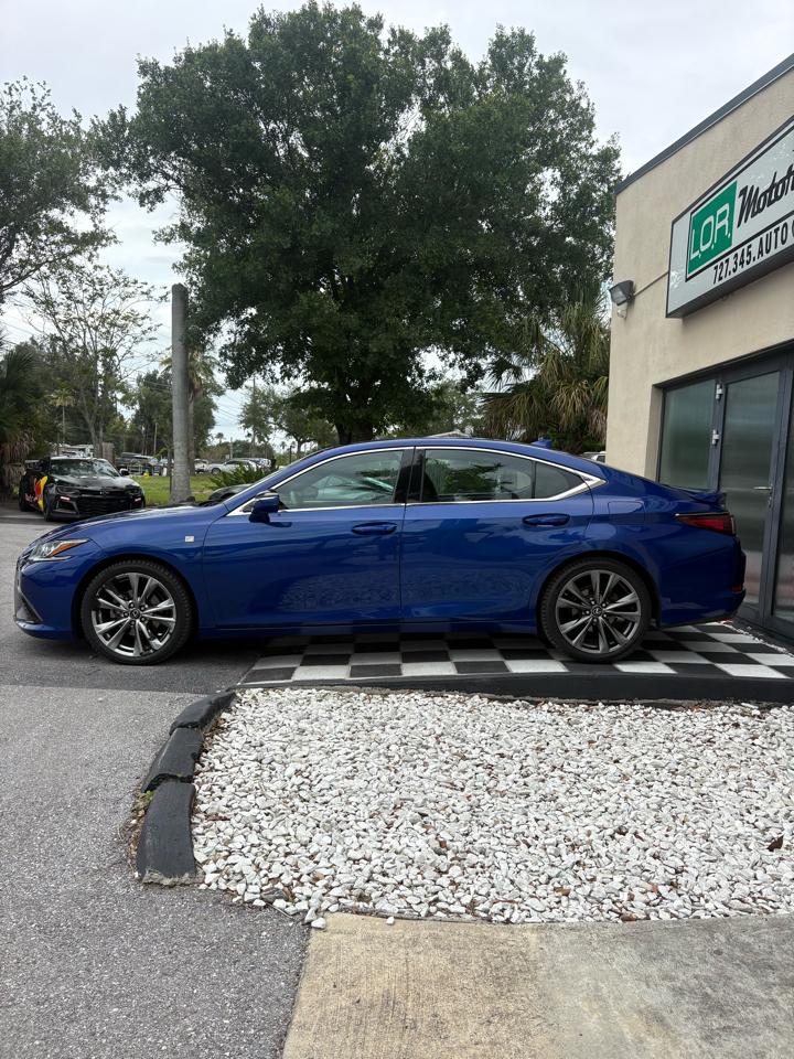 Lexus ES 350 F SPORT 2019