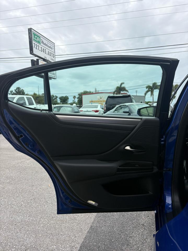 Lexus ES 350 F SPORT 2019