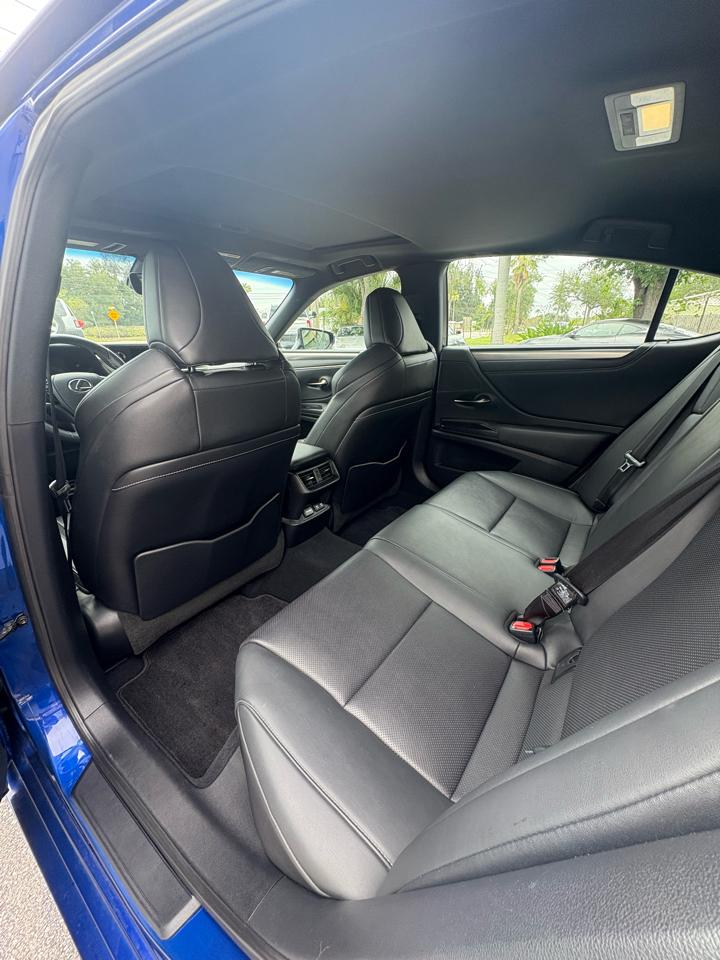 Lexus ES 350 F SPORT 2019