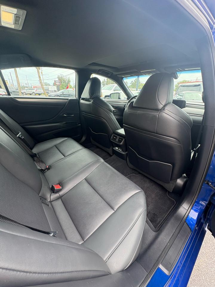 Lexus ES 350 F SPORT 2019
