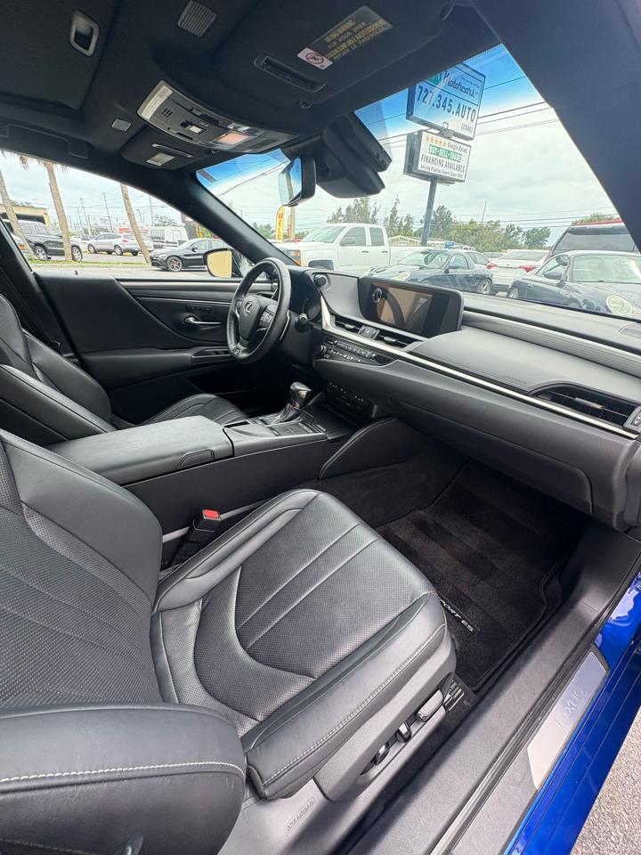Lexus ES 350 F SPORT 2019