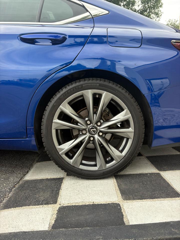 Lexus ES 350 F SPORT 2019