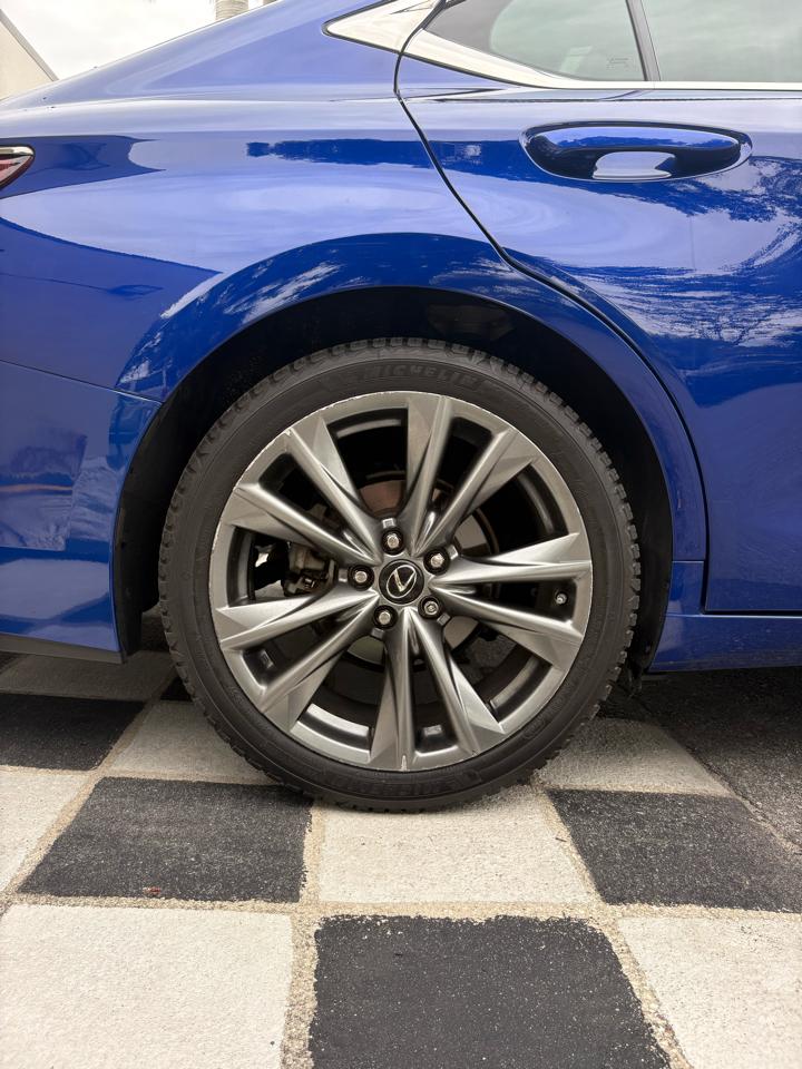Lexus ES 350 F SPORT 2019